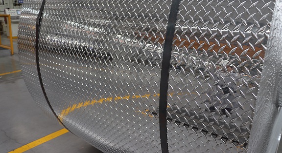 3mm鋁花紋板多少錢(qián)一噸